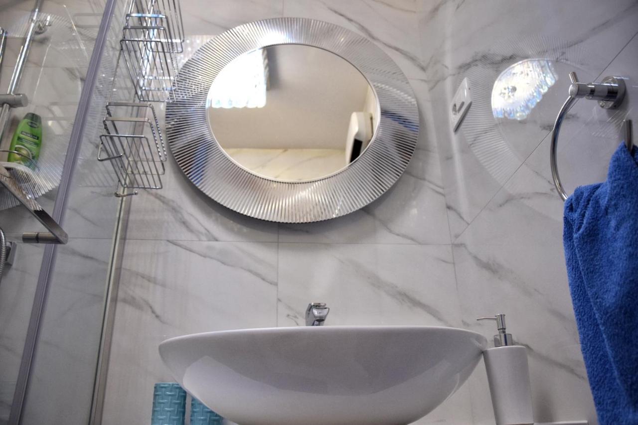 Luxurious Apartment Majda, 2 Bathrooms And Free Parking Split Exterior photo