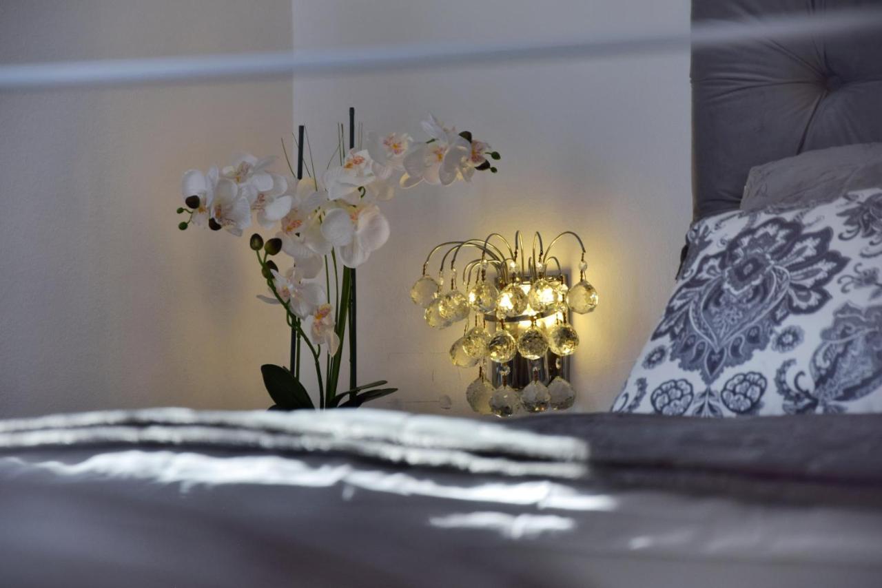 Luxurious Apartment Majda, 2 Bathrooms And Free Parking Split Exterior photo
